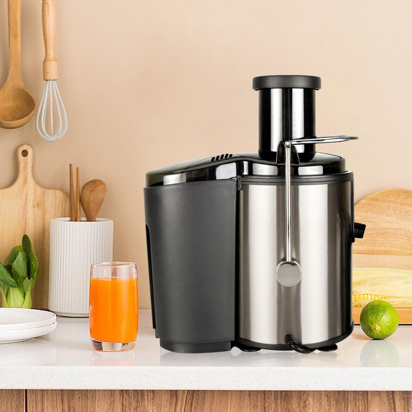 Beainbox Juicer Machine, 800W Electric Juice Extractor with 1500ml Juice Cup for Whole Fruit and Vegetable, Black